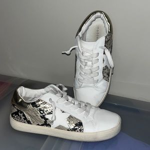 Madden girl white and gold fashion sneakers